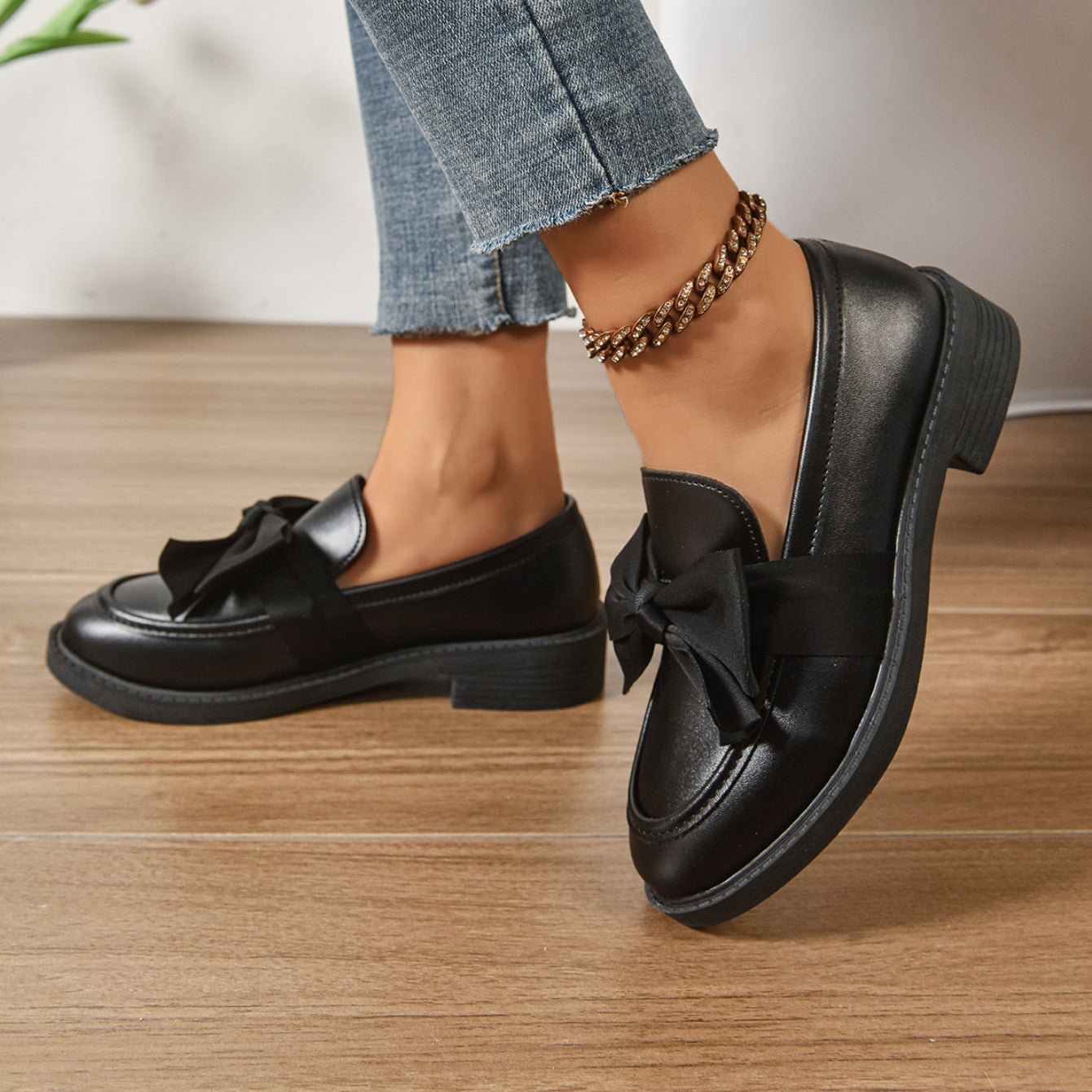 Elara Bow Loafers