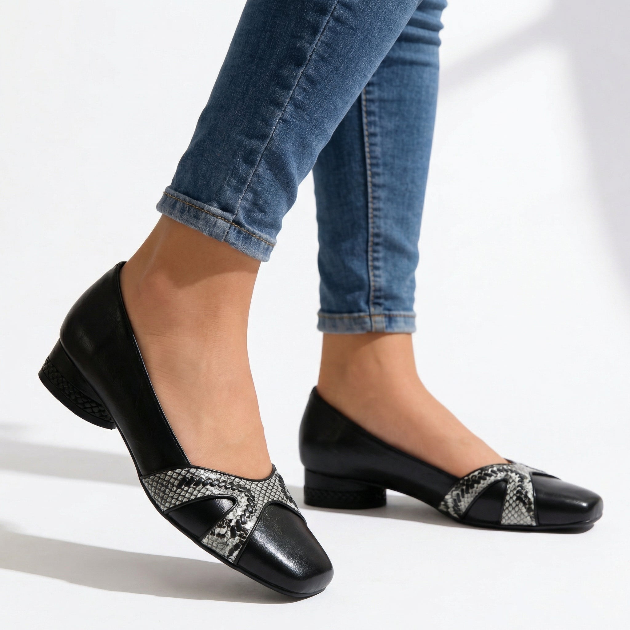 Elara Crossline Heels