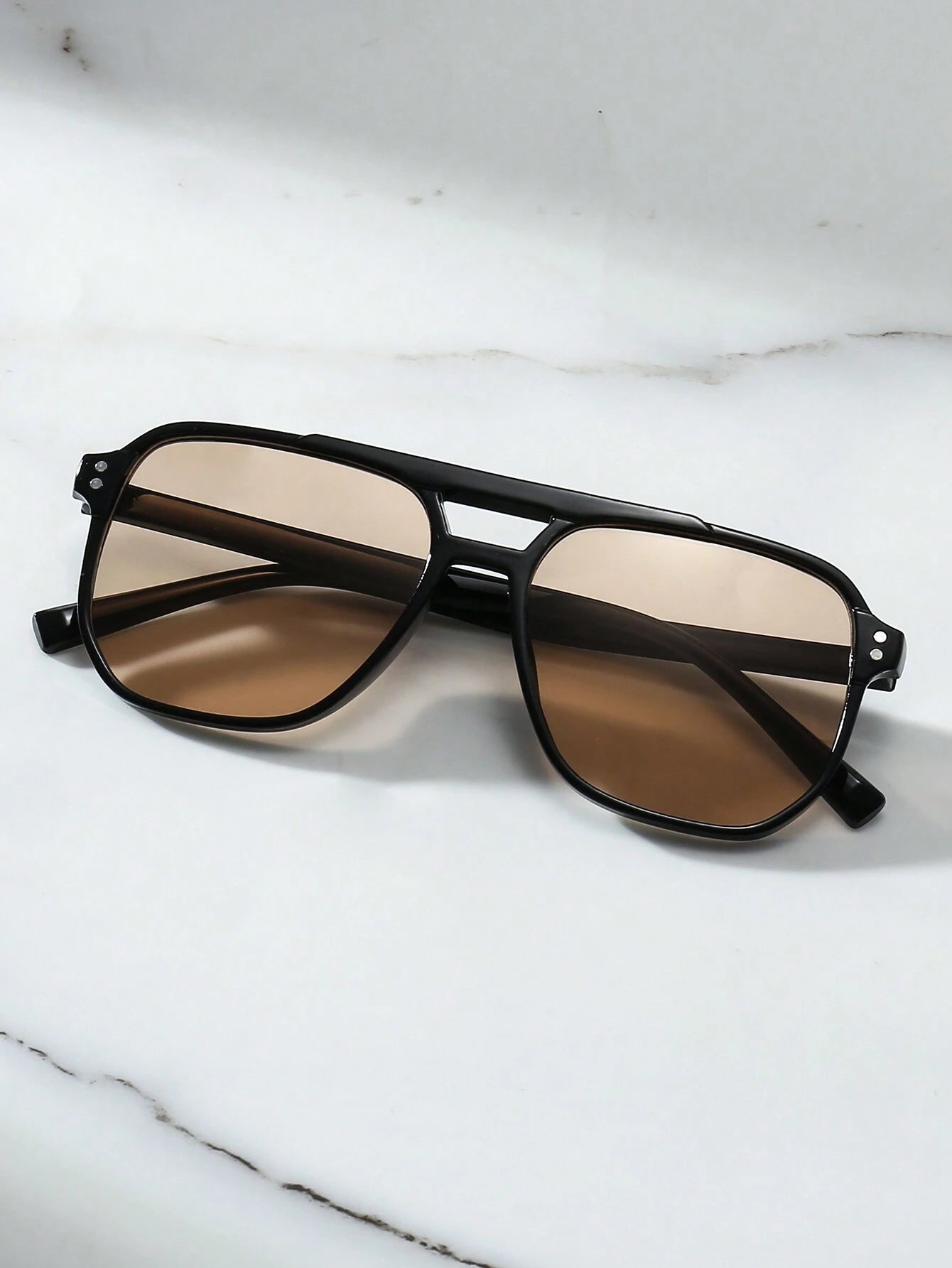 Sunshift Retro Square Shades