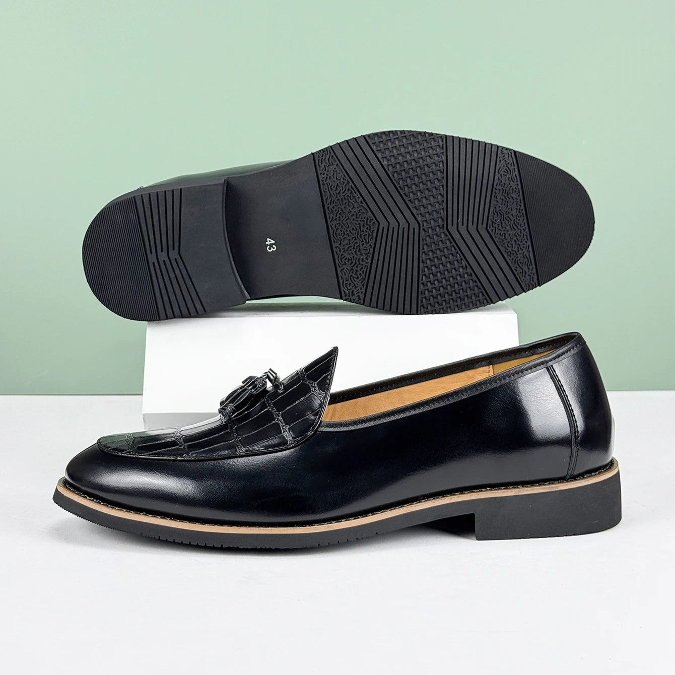 Modena Leather Loafer
