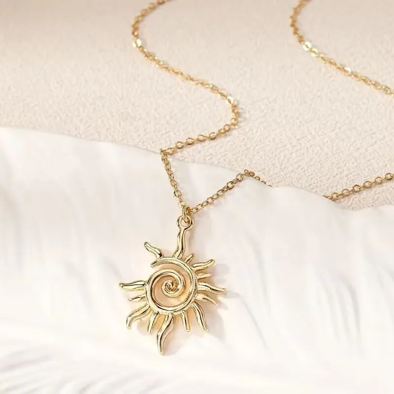 Solaria Vintage Pendant